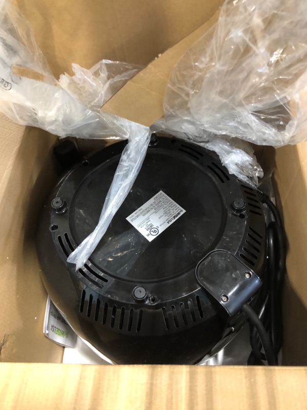 Photo 1 of **USED**FOR PARTS**GoWISE USA 1700-Watt 5.8-QT 8-in-1 Digital Air Fryer with Recipe Book, Black & Standard 6-Piece Air Fryer Accessory Kit for 2.75-4 Quarts, Small, Universal