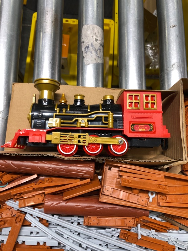 Photo 4 of BELLOCHIDDO Toy Train steam Engine Electric Train Sets for Kids Toys Birthday for 3 4 5 6 Year Old Boys Girls Yellow