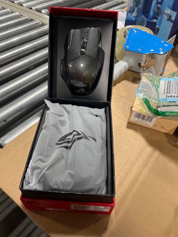 Photo 3 of ASUS ROG Spatha X Wireless Gaming Mouse (Magnetic Charging Stand, 12 Programmable Buttons, 19,000 DPI, Push-fit Hot Swap Switch Sockets, ROG Micro Switches, ROG Paracord and Aura RGB lighting)