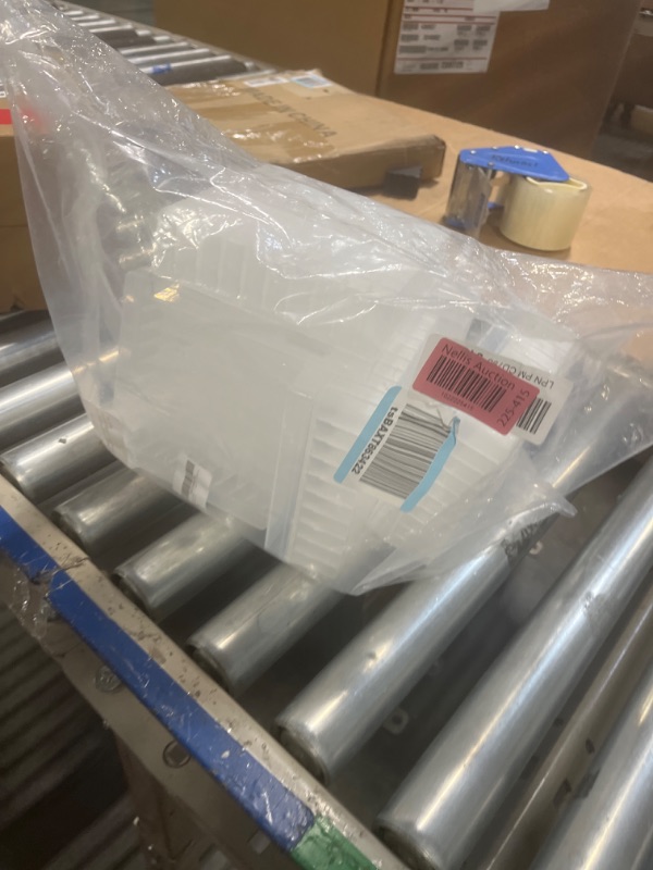 Photo 1 of Cryogenic Boxes - Cryogenic Storage Box with Snap Clasp Lid,Transparent/100 Place,Fits 1.5/2.0 mL Tubes and Vials (Pack of 6) Transparent/100 Place(Pack of 6)