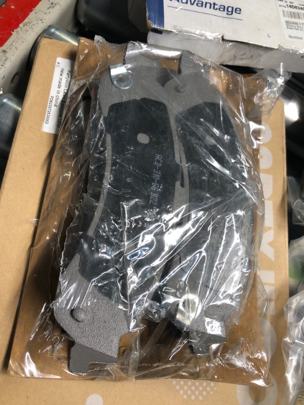 Photo 1 of ACDelco Silver 14D834CH Ceramic Rear Disc Brake Pad Set with Hardware