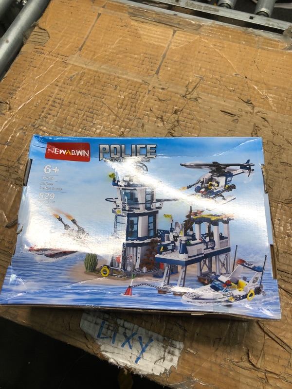 Photo 2 of City Police Station STEM Building Sets, Compatible with Lego Military Helicopter Airplane, Boats Ship, Swat Team, Building Kit for Kids, 565 PCS Best Gift for 6-10 Boys 1916T