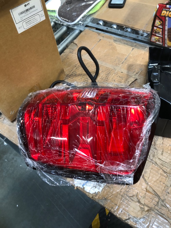 Photo 3 of PIT66 Tail Lights Assembly Rear Lights Compatible With 2014-2019 Chevy Silverado/2015-2019 GMC Sierra Tail Lights Taillights With Wiring Harness 14-19/15-19 Red lens Chevy Silverado/GMC Sierra