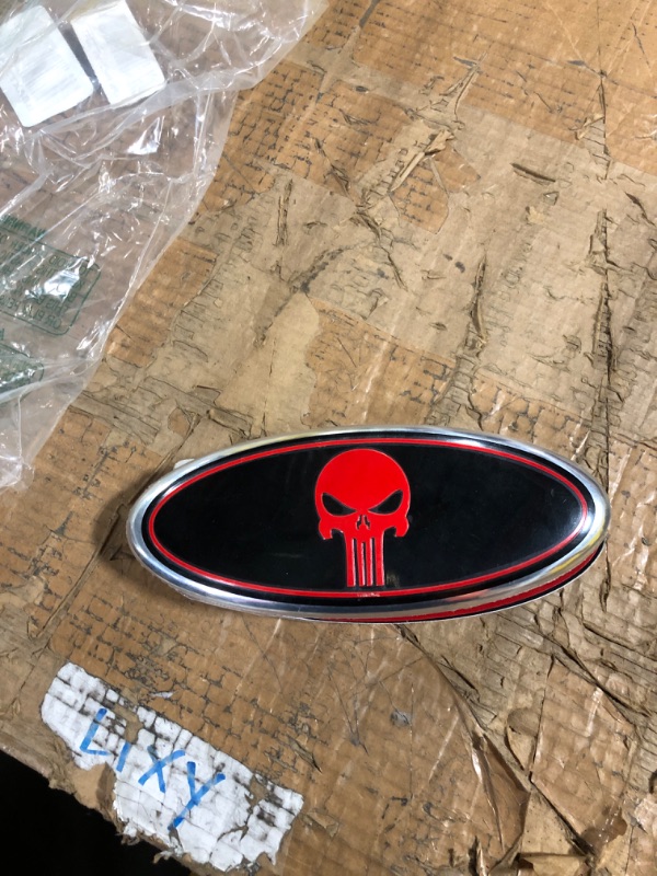 Photo 3 of 2 PCS Front Grille Skull Emblem, Central Mesh Cover Label, Front Badge, Compatible with Ford F150 F250 (Skull Red) 2 PCS Skull Red