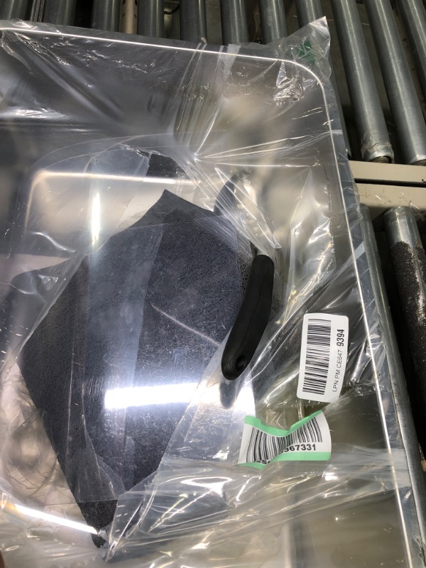 Photo 1 of Rypet 1 SET Stainless Steel Litter Box?Rust Proof Metal Cat Litter Tray?Durable Kitten Litter Box with 1 Cat Litter Scoop?5 Litter Pee Splash Guard and 1 Cat Litter Mat?Easy to Clean(23.6"*15.8"*7.9") 1 SET 23.6"*15.8"*7.9"