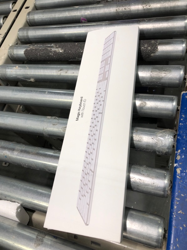 Photo 1 of Apple Magic Keyboard with Touch ID and Numeric Keypad for Mac Computers Silicon (Wireless, Rechargable) - US English - White Keys White Keys US English