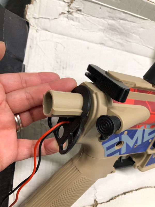 Photo 5 of EMERBU Modified Electric Gel Ball Blaster M4A1 - Metal V2 Gearbox - 11.1V - High Speed?Torque Motor - Ages 16+(Tan)