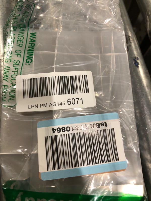 Photo 1 of BENECREAT 30PCS Clear Wedding Favour Boxes 4x4x1.2 Rectangle PVC Transparent Gift Boxes for Candy Chocolate, Halloween Christmas Gift Packaging 4x4x1.2 Inch