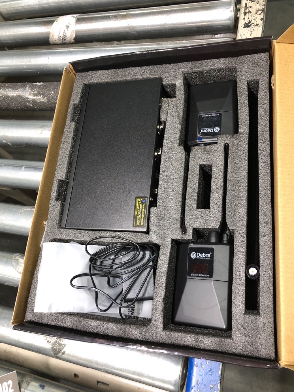 Photo 8 of D Debra PRO ST-102 UHF Stereo Wireless in Ear Monitor System,Wireless IEM with Bodypacks and Headsets,560-590Mhz Transmitter and Receiver,Ideal for Stage,Studio,Speech(2 Bodypack with Transmitter)