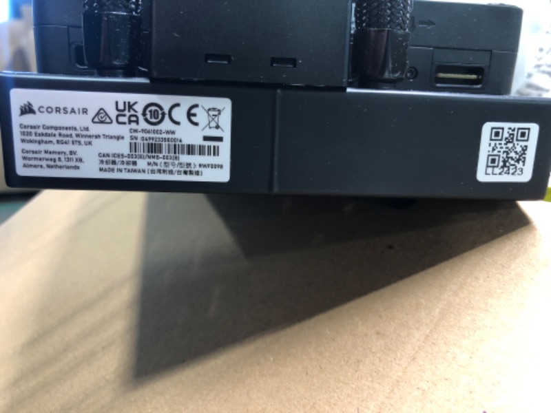 Photo 1 of CORSAIR iCUE Link H115i RGB Liquid CPU Cooler - 280mm AIO - QX140 RGB Fans - Fits Intel® LGA 1700, AMD® AM5 - iCUE Link System Hub Included - Black Black 280mm AIO