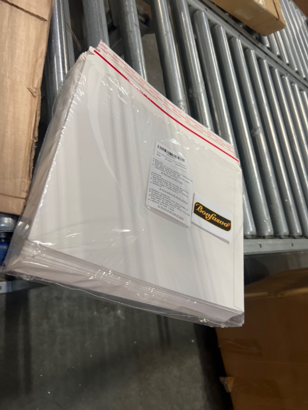 Photo 1 of 30 Pack White Rigid Mailers 7.5X9.45 Inches - Can Keep Flat Kraft Cardboard Mailer, Suitable for Protecting Shipping Gift Cards, Invitations, Photos, Documents
