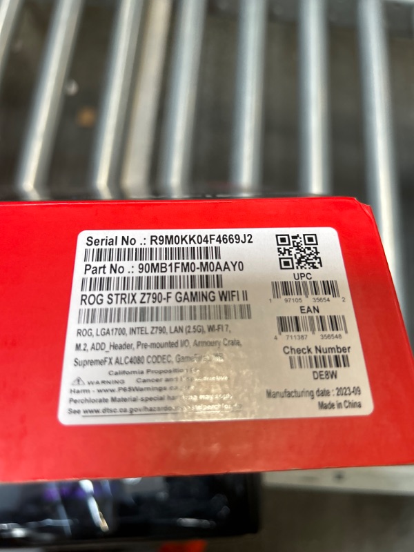 Photo 5 of ASUS ROG Strix Z790-F Gaming WiFi II LGA 1700(Intel 14th &13th & 12th Gen) ATX Gaming Motherboard(DDR5,2.5 Gb LAN,5XM.2 Slots,PCIe 5.0 x16,WiFi 7,Front-Panel Connector with PD 3.0 up to 30W) Z790-F|WiFi 7