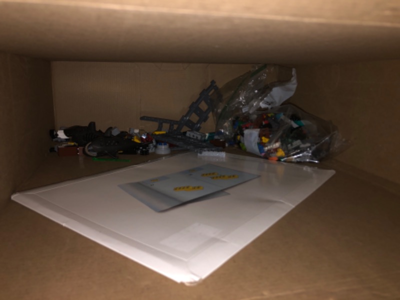 Photo 5 of **missing many pieces**LEGO Ideas Home Alone 21330 Building Set for Adults (3955 Pieces) Frustration-Free Packaging