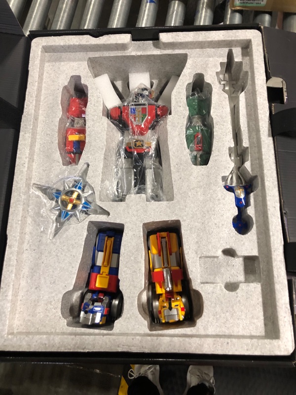 Photo 4 of BLITZWAY - Voltron, 5Pro Studio CARBOTIX Series
***New, factory packaging still intact. *** 