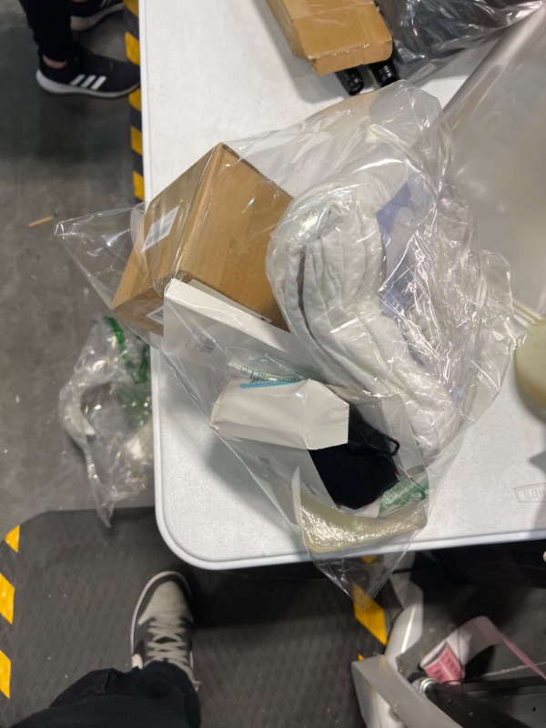Photo 1 of ***AS IS / NO RETURNS -  FINAL SALE - BUNDLED BAG OF MISC ITEMS***
