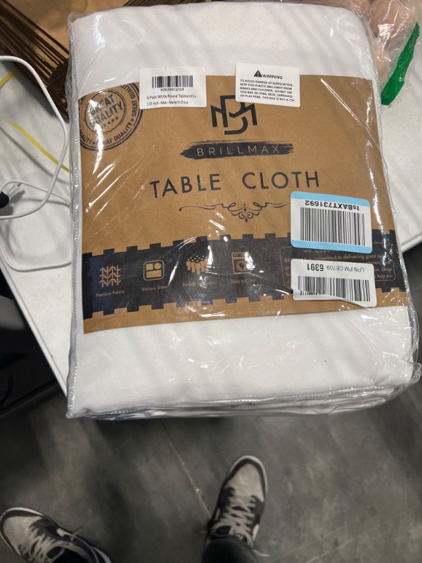 Photo 1 of 6 Pack White Round Tablecloths 132 Inch - Circle Bulk Linen Polyester Fabric Washable Table Clothes Cover for Wedding Reception Banquet Party Buffet Restaurant White 132 In, 6 Pack