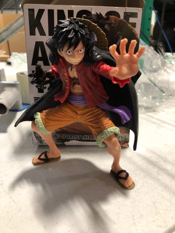 Photo 2 of ****SLIGHT PAINT DAMAGE**** 
Banpresto - One Piece - Monkey D. Luffy Wanokuni [Manga Dimensions], Bandai Spirits King of Artist Figure-
