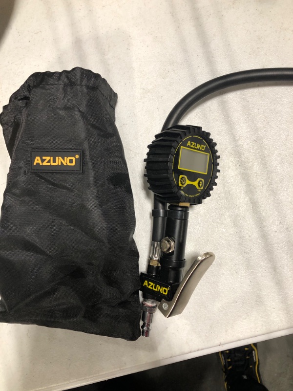 Photo 2 of ***FOR PARTS ONLY*** 

AZUNO Digital Tire Inflator with Pressure Gauge, 200 PSI (0.1 Res) w/LED Flashlight, Heavy Duty Air Compressor Accessories 7pcs Set, w/Lock on Air Dual Head Chuck and 90° Tire Valve