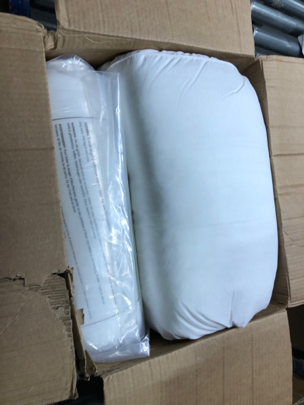 Photo 2 of ** SLIGHT TARE ON USED PILLOW, SEE LAST PHOTO. OTHER IS NEW**
Utopia Bedding Bed Pillows for Sleeping (White), King Size, Set of 2, Hotel Pillows, Cooling Pillows for Side, Back or Stomach Sleepers
