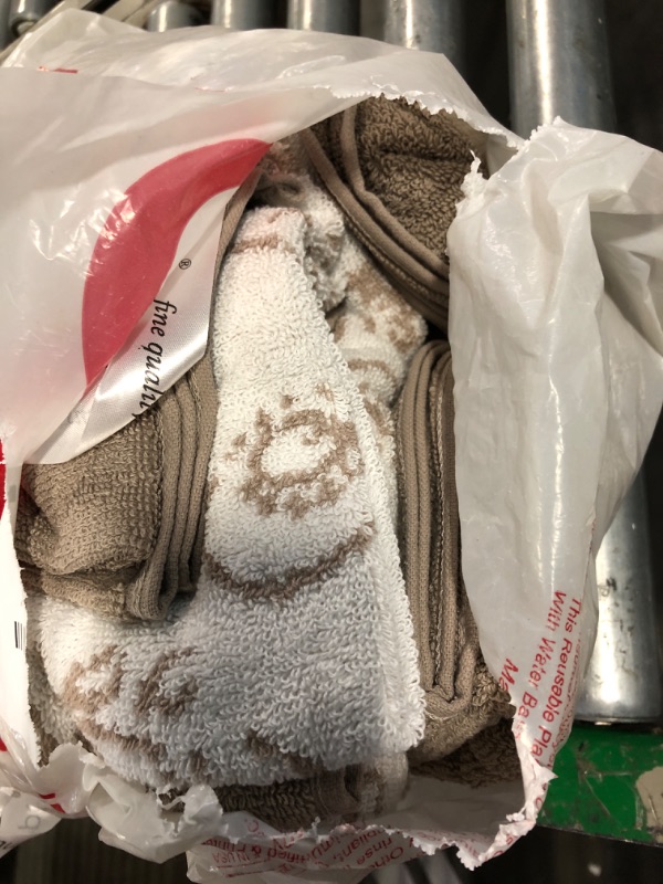 Photo 1 of Modern Threads 6 Piece Set, 2 Bath Towels, 2 Hand Towels, 2 Washcloths Yarn Dyed Jacquard/Solid Towel Set Ophelia Fawn Fawn Standard