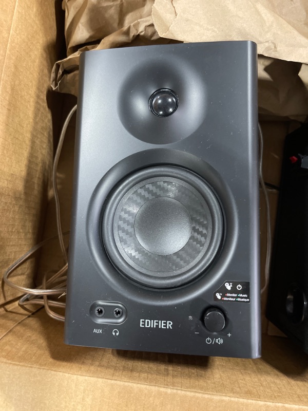 Photo 2 of Edifier MR4 Powered Studio Monitor Speakers, 4" Active Near-Field Monitor Speaker - Black (Pair)
