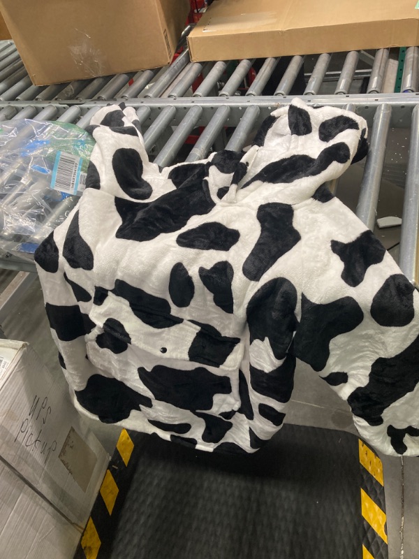 Photo 1 of Blanket Hoodie Wearable Oversized Hooded Blanket for Adult Women Super Soft Comfortable Warm Flannel with Giant Pocket and Sleeves Cow

