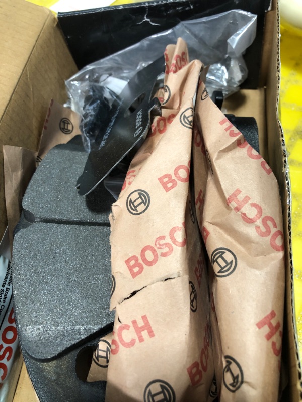 Photo 2 of Bosch QuietCast BC1874 Premium, Ceramic Disc Brake Pad Set - Rear
