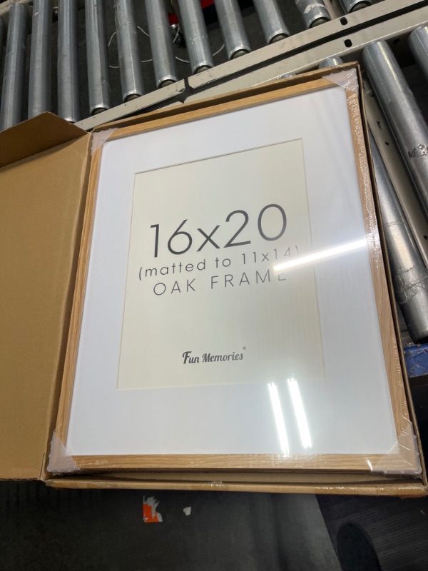 Photo 1 of 16x20 picture frames 3pcs