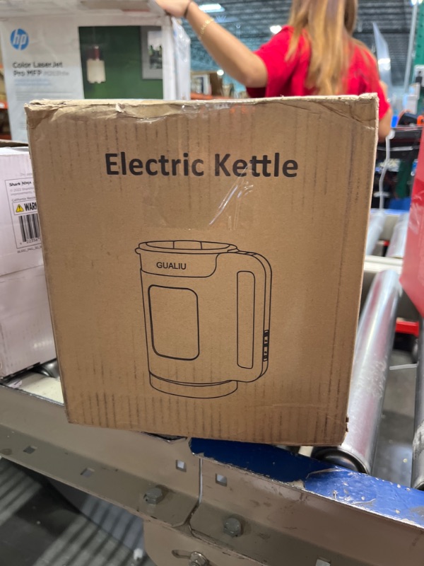 Photo 1 of 
Electric kettle 
