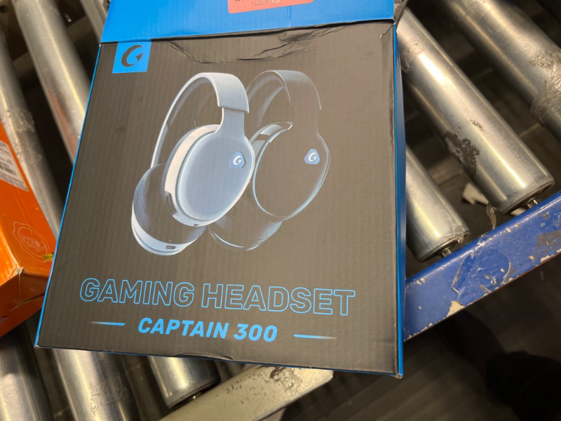 Photo 1 of Captain 300 Gaming Headset - White