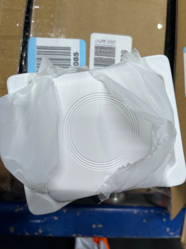 Photo 1 of 
3 in 1 Foldable Magnetic Wireless Charger Dock Travel Charging Pad for iPhone 15 1
