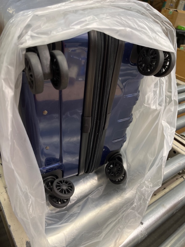 Photo 1 of DELSEY Paris Helium Aero Hardside Expandable Luggage with Spinner Wheels