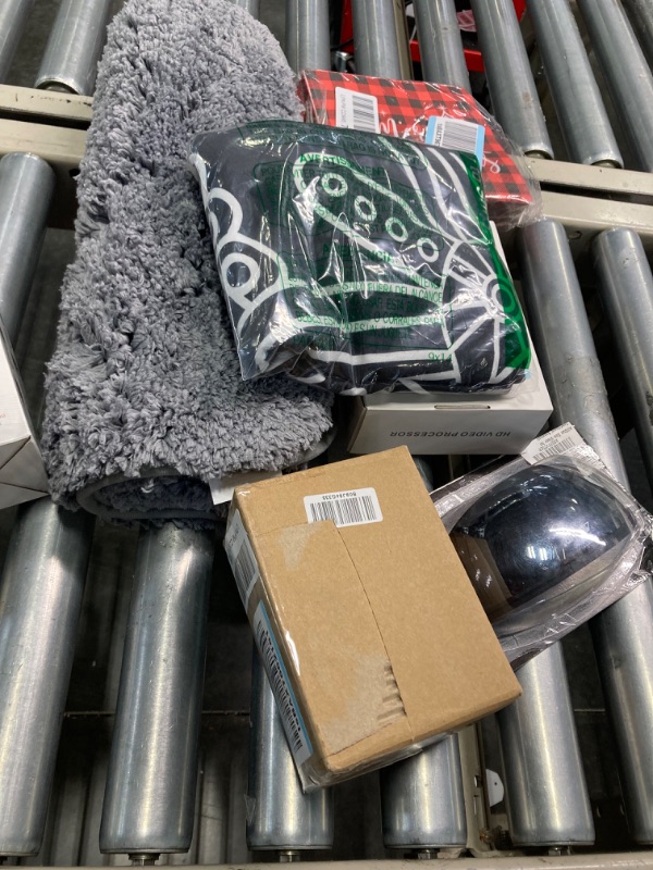 Photo 1 of ***AS IS / NO RETURNS -  FINAL SALE***
***BUNDLED BAG OF  ***
