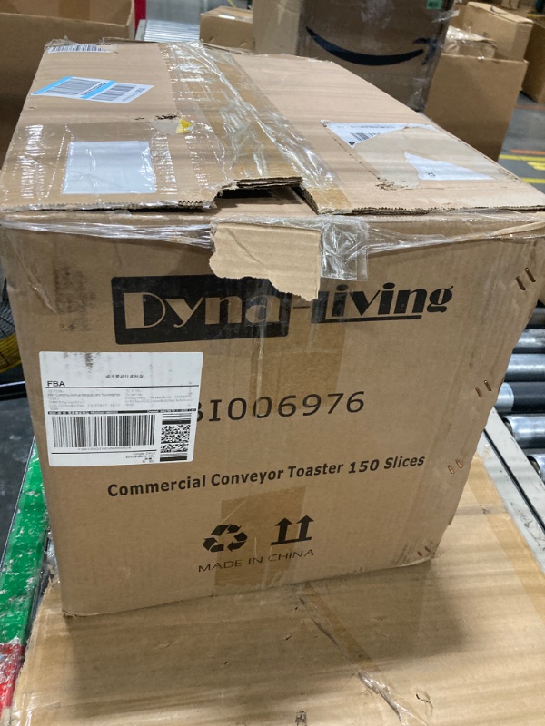 Photo 1 of Dyna-Living Commercial Toaster 150 Slices/Hour Conveyor Toaster Heavy Duty Commercial Toaster for Restaurant 1300W Conveyor Belt Toaster Oven for Bagel Bread 150 PCS/H