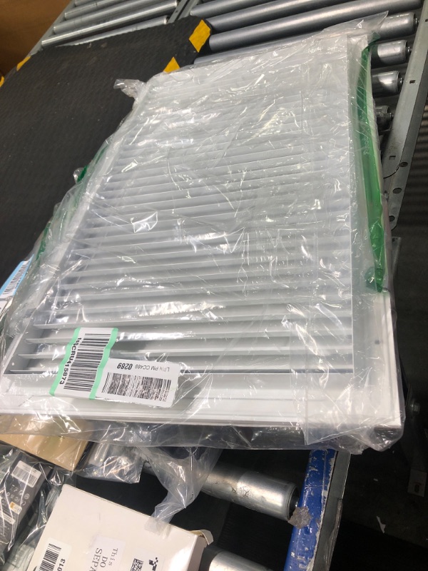 Photo 1 of 14" X 25" Aluminum Return Grille - Easy Air Flow - Linear Bar Grilles [Outer Dimensions: 15.5"w X 26.5"h] 14 X 25