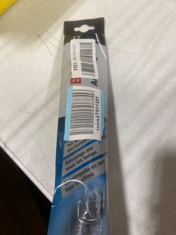 Photo 2 of BOSCH Clear Advantage 17CA Beam Wiper Blade - 17" (Single) 17CA (17")