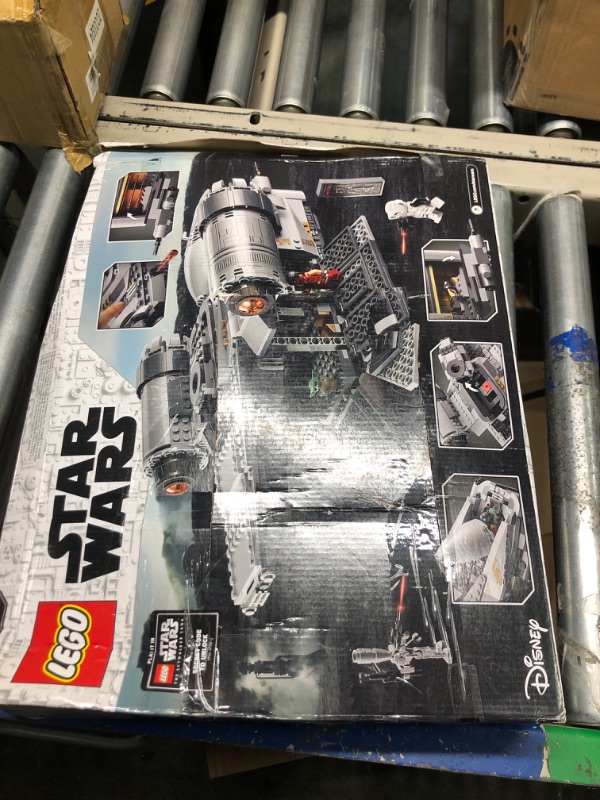 Photo 2 of *** FOR PARTS ONLY ** NO RETUNRS***
Lego Star Wars: The Mandalorian The Razor Crest 75292 (1,023 Pieces)