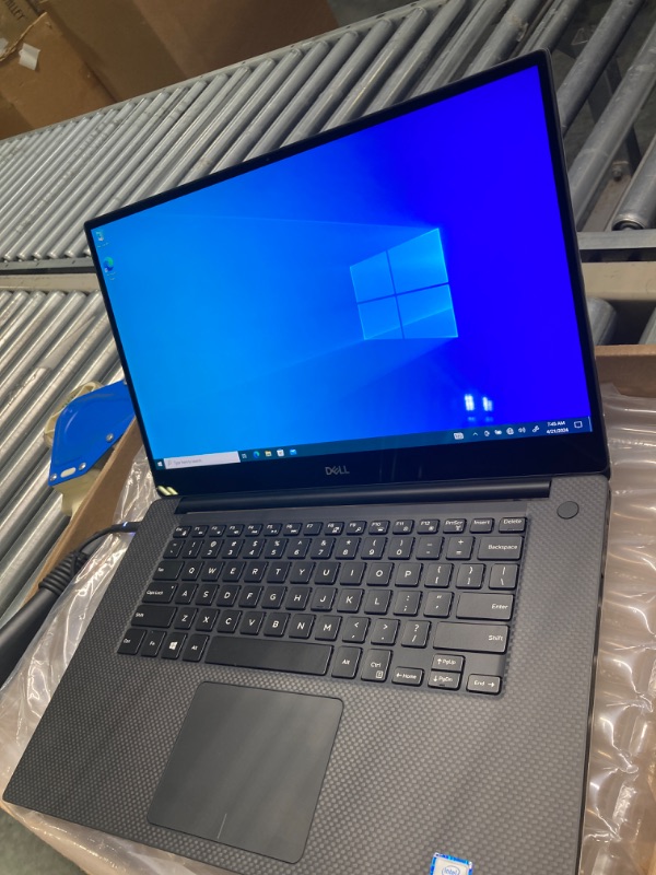 Photo 3 of Dell Precision 5540 15.6” UHD 4K Touchscreen Core i7-9850H 2.6GHz 6 Core, 32GB RAM, 1TB SSD, Windows 10 Pro NVIDIA Quadro T1000 4GB (Renewed)