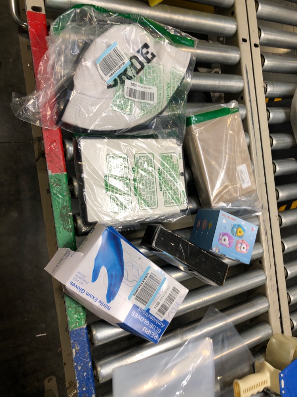 Photo 1 of ***AS IS / NO RETURNS -  FINAL SALE***
***BUNDLED BAG OF  ***
