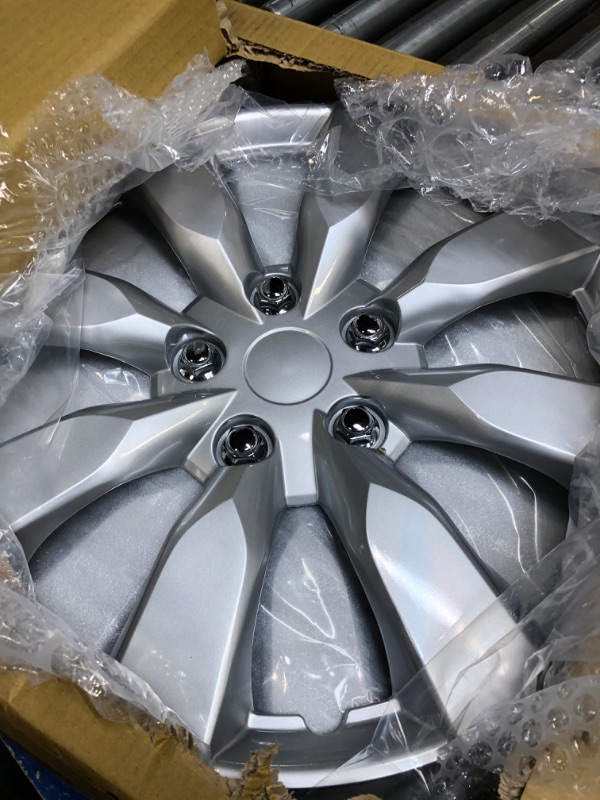 Photo 3 of BDK Auto KT-1042-16: Hub Cap/Silver 16"