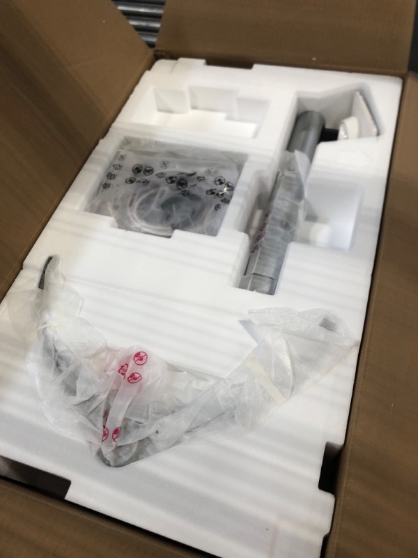 Photo 1 of LG UHD 32-Inch Computer Monitor 32UP83A-W, IPS with HDR 10 Compatibility and AMD FreeSync, White 32 inch Tilt/Height/Pivot