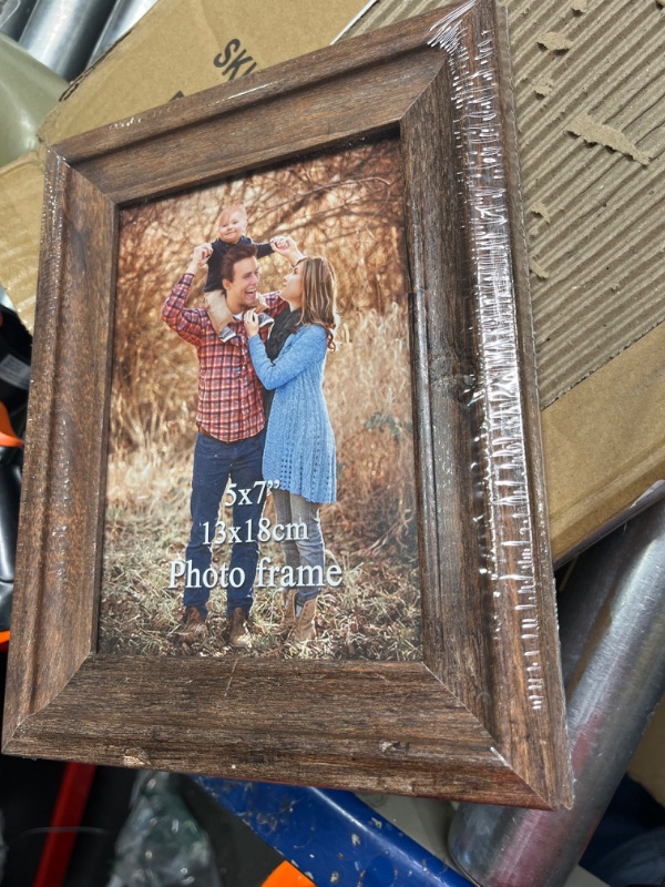 Photo 1 of 
Wooden picture frame 5 x 7“ two pieces