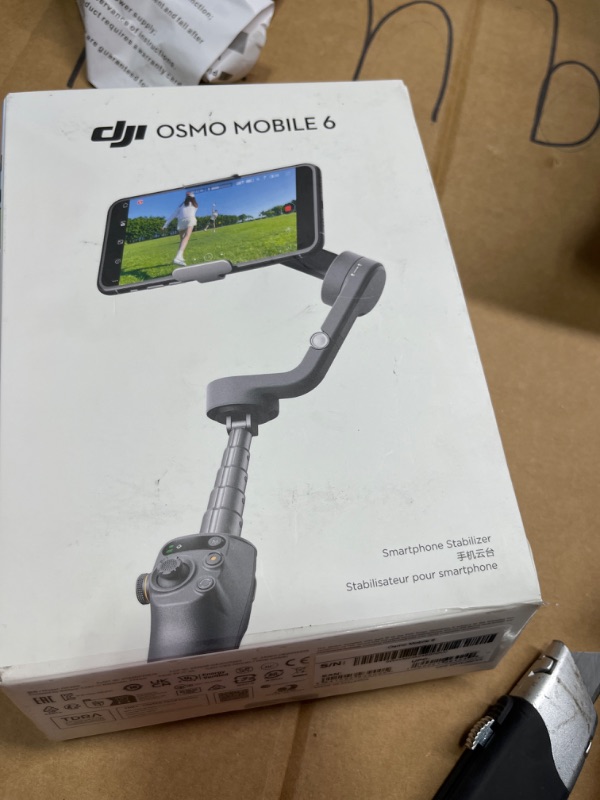 Photo 3 of DJI Osmo Mobile 6 Smartphone Gimbal