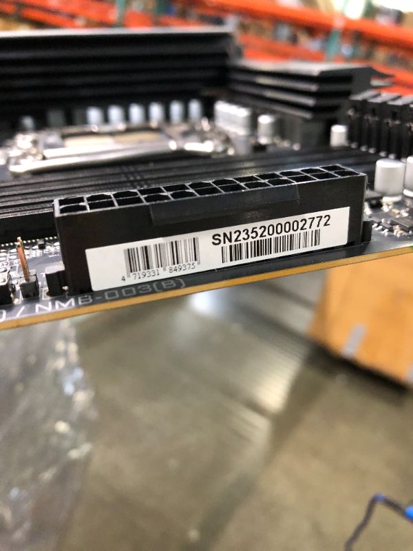 Photo 7 of **SOLD FOR PARTS** GIGABYTE B650 AORUS Elite AX (AM5/ LGA 1718/ AMD B650/ ATX/ 5-Year Warranty/ DDR5/ M.2/ PCIe 5.0/ USB 3.2 Gen2X2 Type-C/WiFi 6E/ 2.5GbE LAN/Q-Flash Plus/EZ-Latch/Gaming Motherboard) **SOLD FOR PARTS**