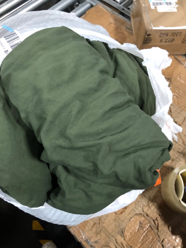 Photo 3 of  Queen Comforter Set green