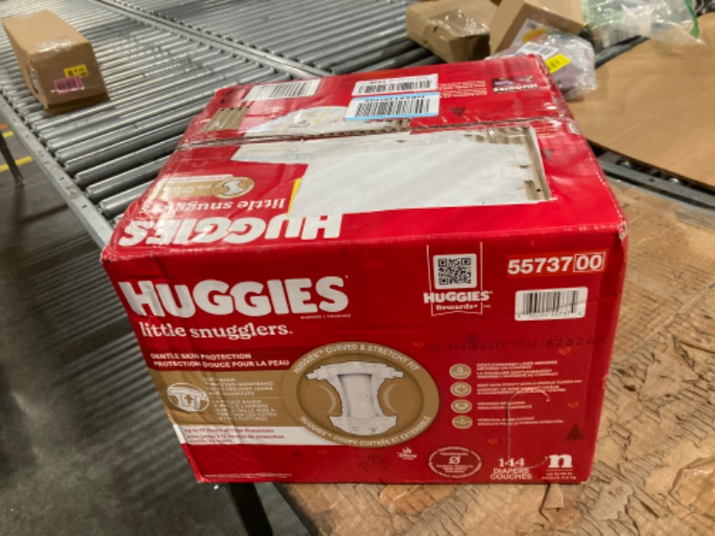 Photo 2 of Huggies Newborn Diapers, Little Snugglers Newborn Diapers, 144 Count