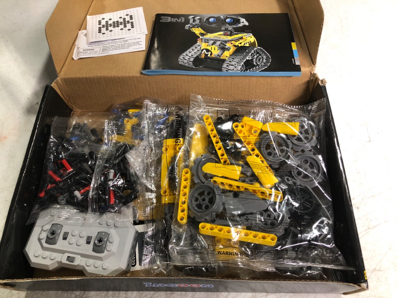 Photo 1 of INSOON Robot Toys for Kids Building Set, 520 PCS App & Remote Control Robotics Kit 5-in-1 RC Wall Robot/Engineer Robot/Dinosaur Building STEM Toys Gift for Kids 6 7 8 9 10 11 12+ Years Old Boys Girls
