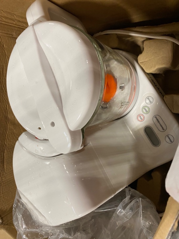 Photo 1 of Baby Brezza One Step Glass Baby Food Maker – Cooker and Blender to Steam and Puree Baby Food for Pouches in Glass Bowl - Make Organic Food for Infants and Toddlers – 4 Cup Capacity Glass Food Maker (New)