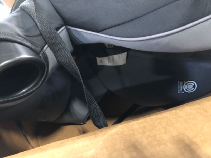 Photo 1 of Cosco Onlook 2-in-1 Convertible Car Seat, Rear-Facing 5-40 pounds and Forward-Facing 22-40 pounds and up to 43 inches, Black Arrows