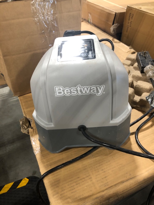 Photo 4 of ** use for parts**
Bestway Flowclear Hydrogenic 6 G/H Digital Self Cleaning Saltwater Chlorinator with Adapters and pH Test Strips for Above Ground Swimming Pool